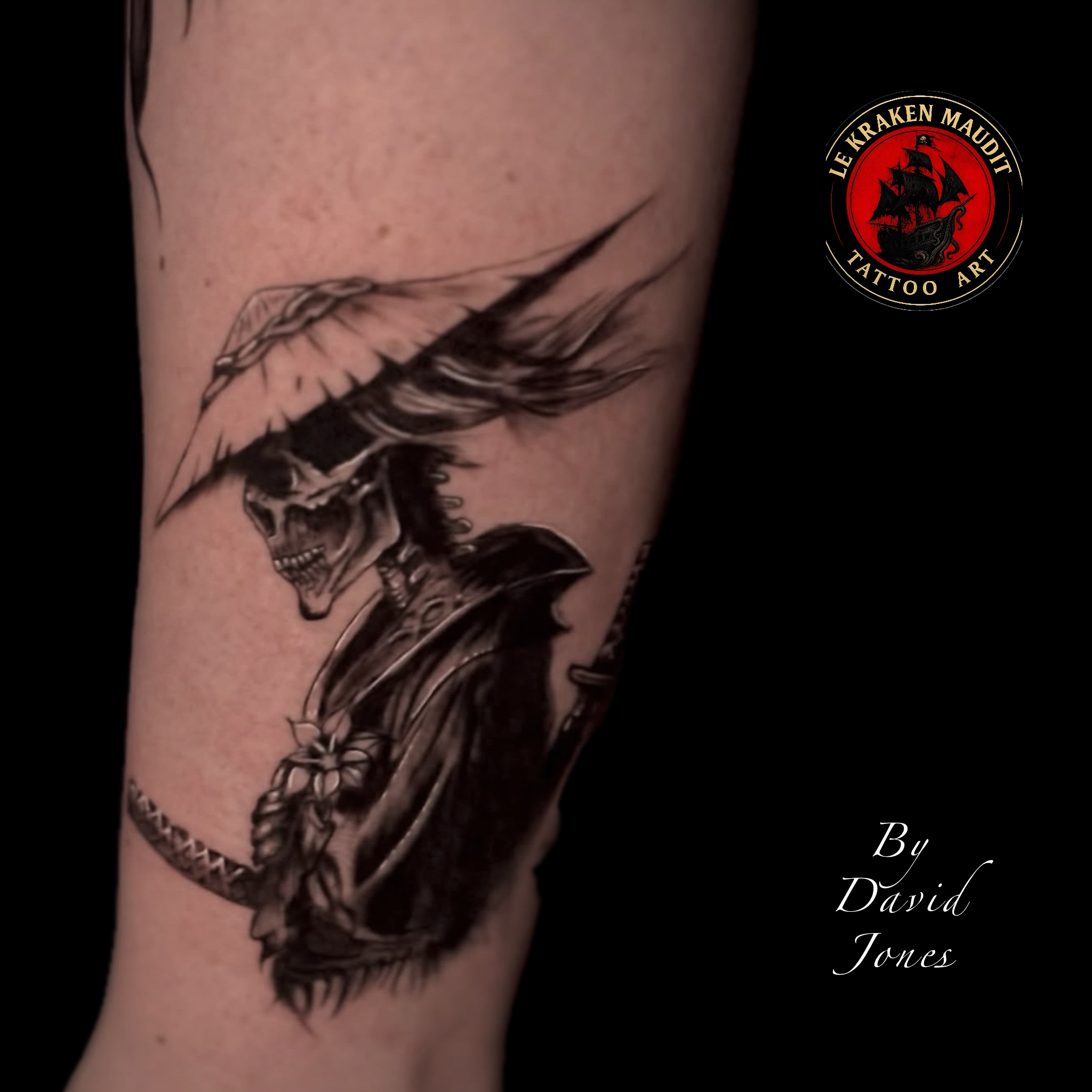 Tatouage Dark Fantasy T-Rex réaliste